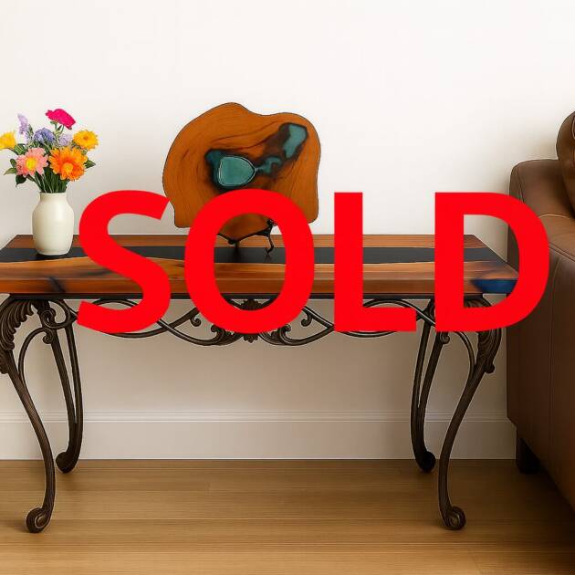 Decorative Live Edge Bisquit - Table Decor